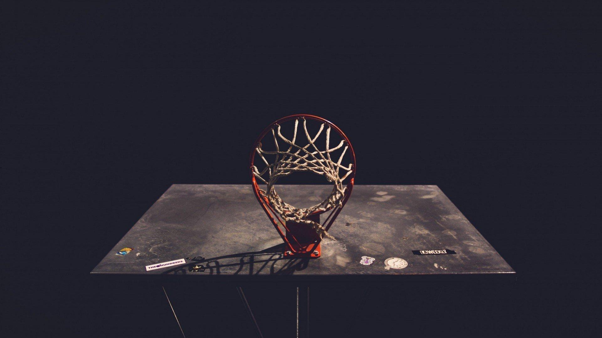 爱游戏入口|澳波黯然下课，阿莫林登顶英超压力榜 谁能顶住豪门风暴？